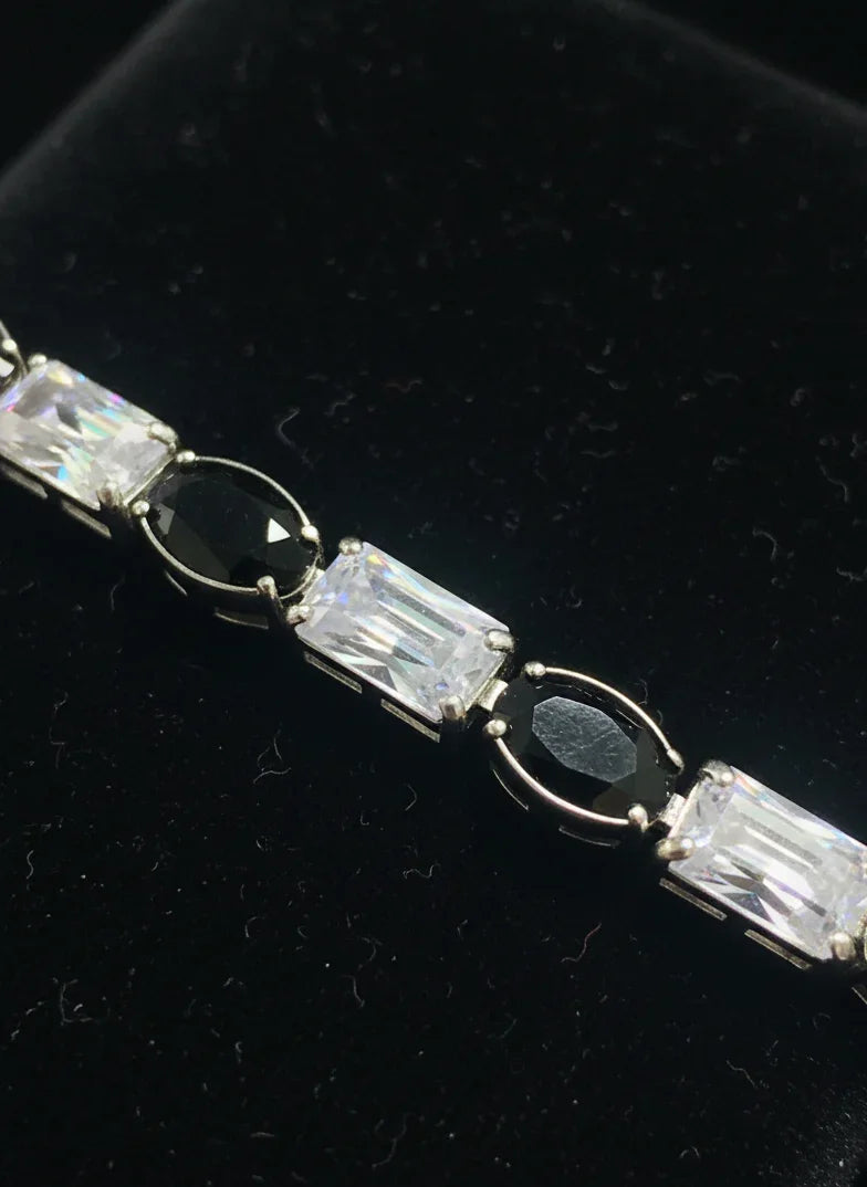 Noir Elegance Bracelet – Black & White Crystal Silver-Tone