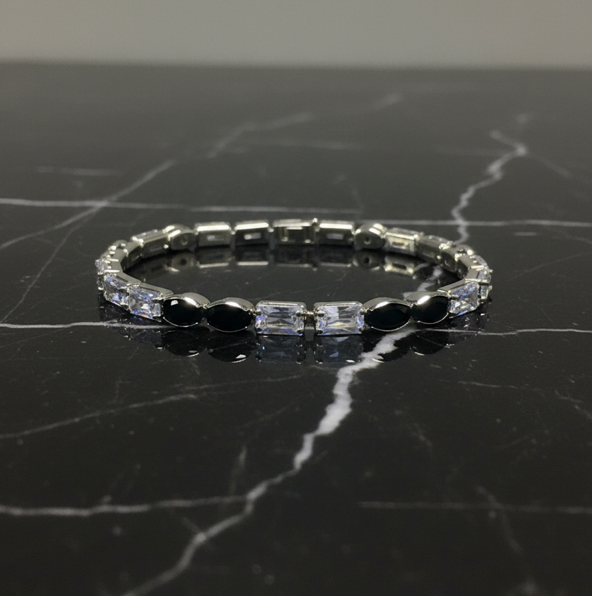 Noir Elegance Bracelet – Black & White Crystal Silver-Tone Women’s Jewelry