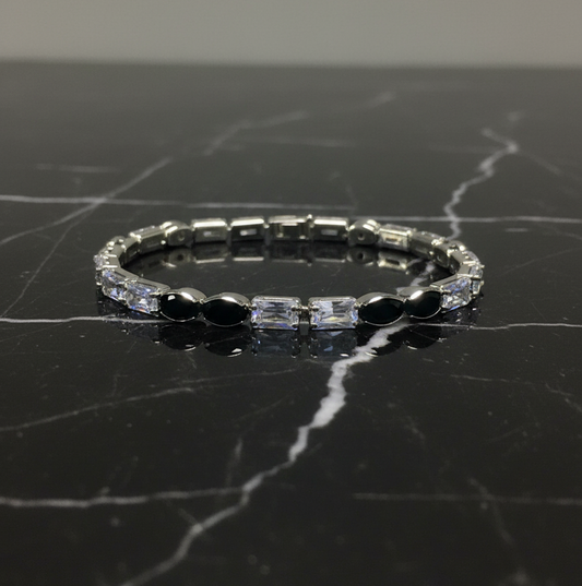 Noir Elegance Bracelet – Black & White Crystal Silver-Tone Women’s Jewelry